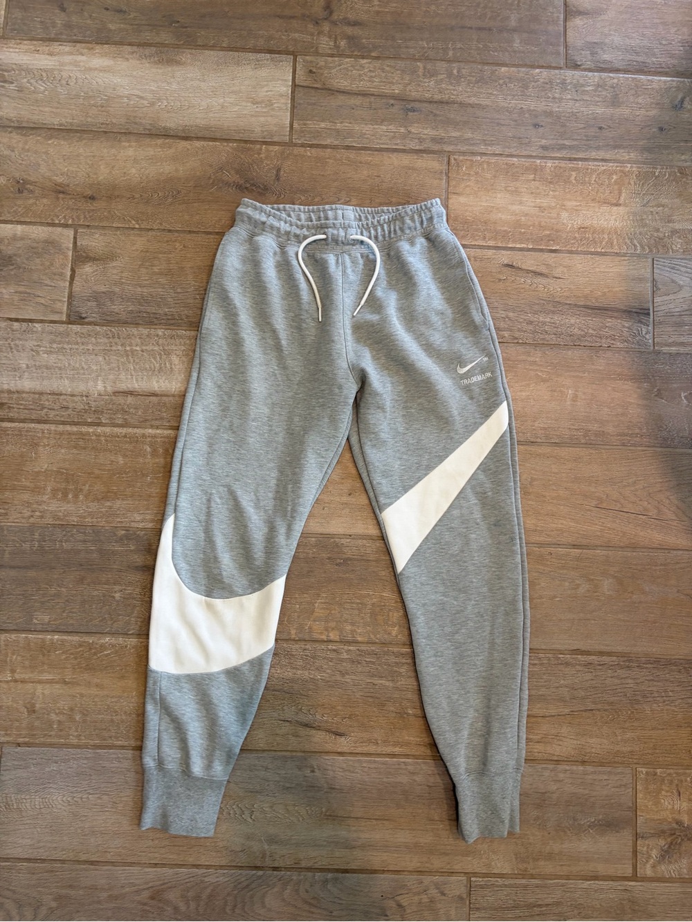 Nike Swoosh Trademark Big Swoosh Joggers Gray Cream Sweatpants Womens XS